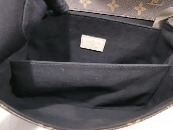 Fake Louis Bags POCHETTE VUITTON LOUIS METIS 0602